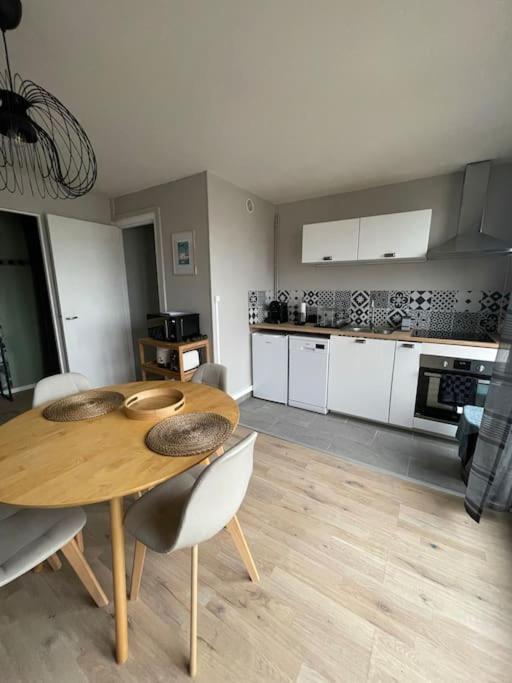 Appartement Urbain A Deux Pas De La Plage Хавър Екстериор снимка